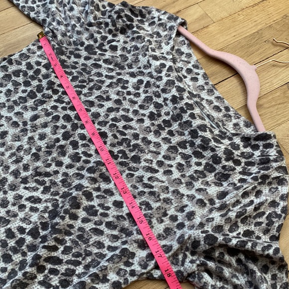 Coldwater Creek Cheetah Boat Neck 3/4 Sleeve Top - Picture 8 of 9
